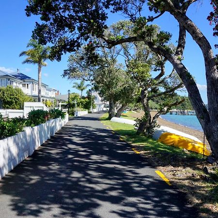 Last On The Strand, Russell - The Boathouse Экстерьер фото