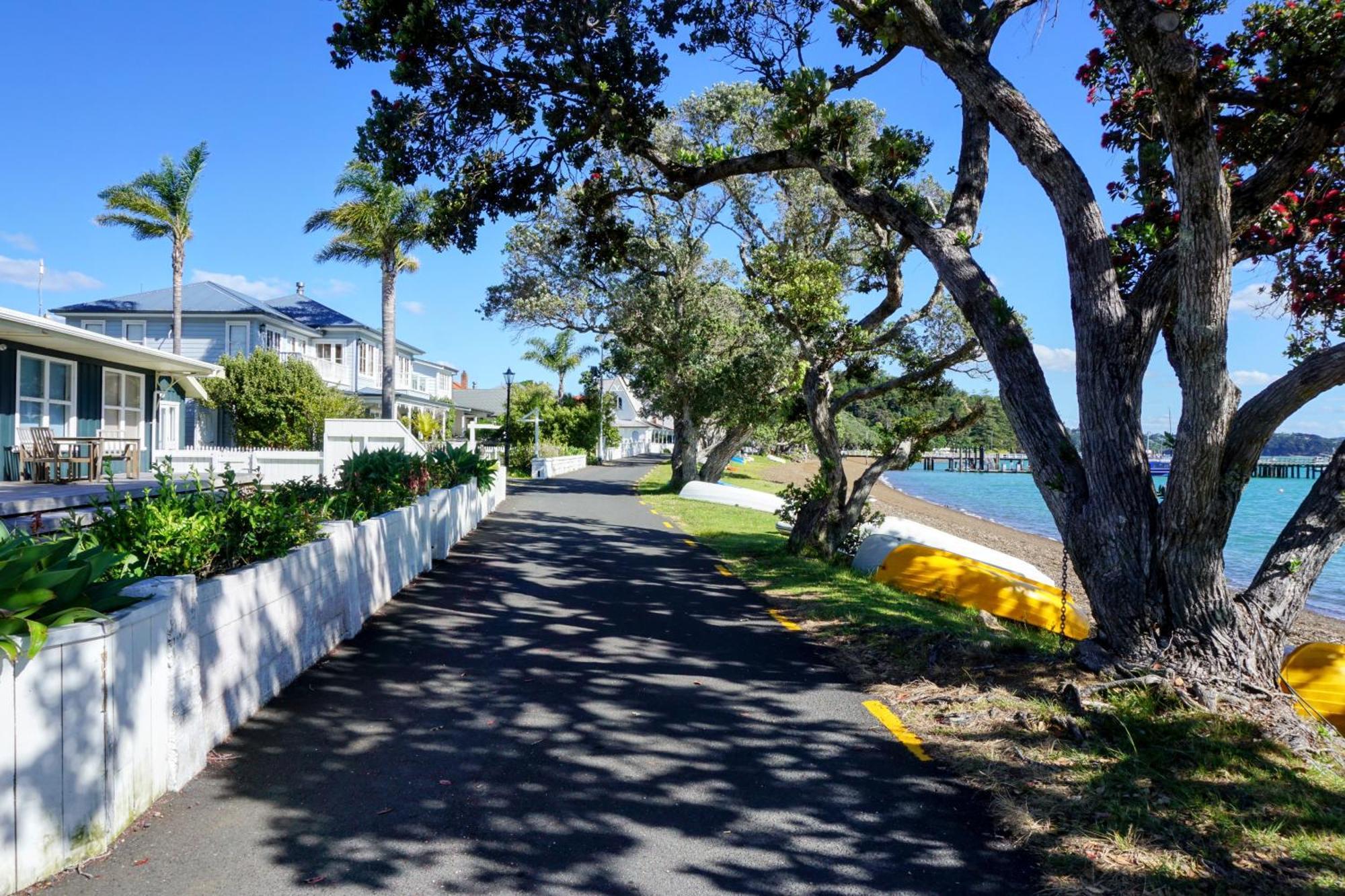 Last On The Strand, Russell - The Boathouse Экстерьер фото