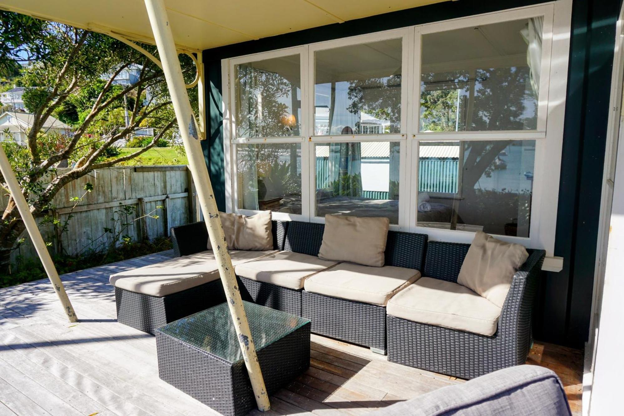 Last On The Strand, Russell - The Boathouse Экстерьер фото
