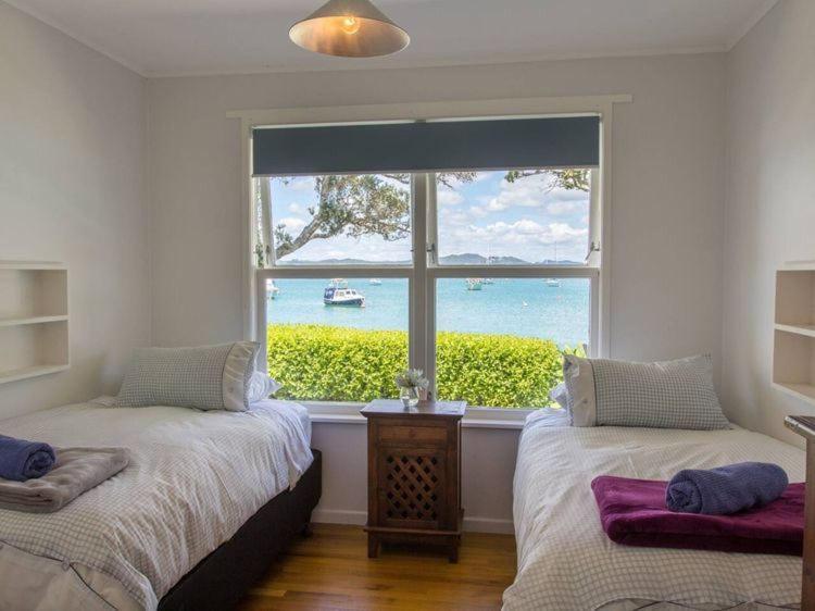 Last On The Strand, Russell - The Boathouse Экстерьер фото